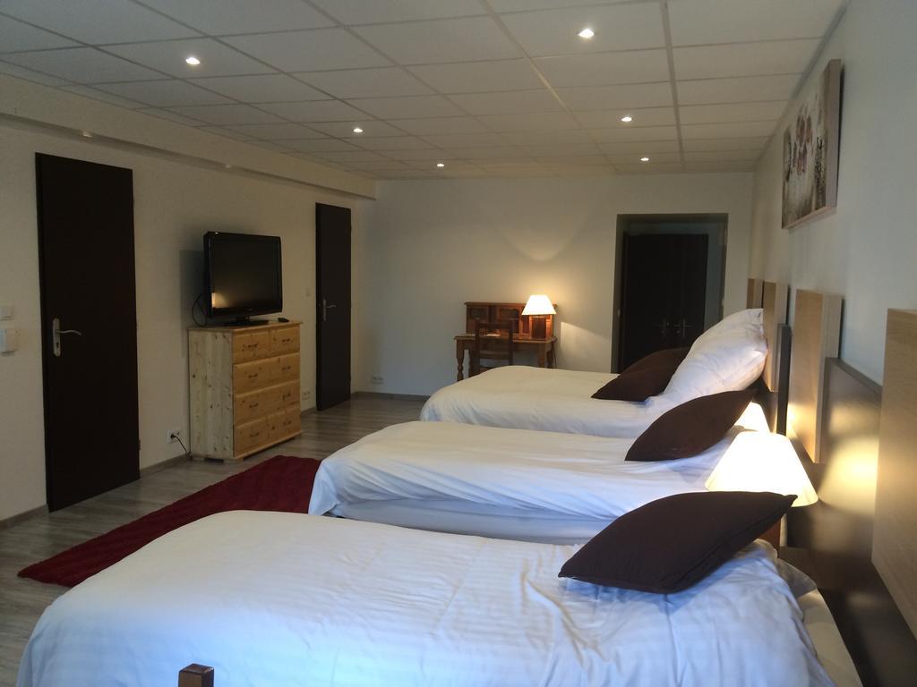Auberge De La Petite Ferme, Super-Besse Est, The Originals Relais מראה חיצוני תמונה