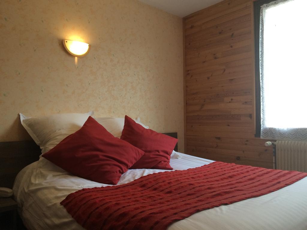 Auberge De La Petite Ferme, Super-Besse Est, The Originals Relais מראה חיצוני תמונה